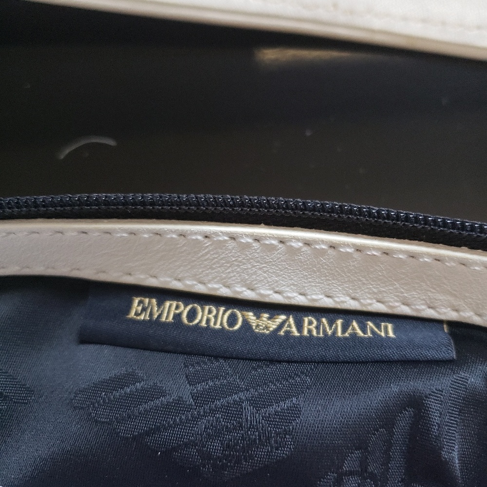 Purse - Picture 3 of 10